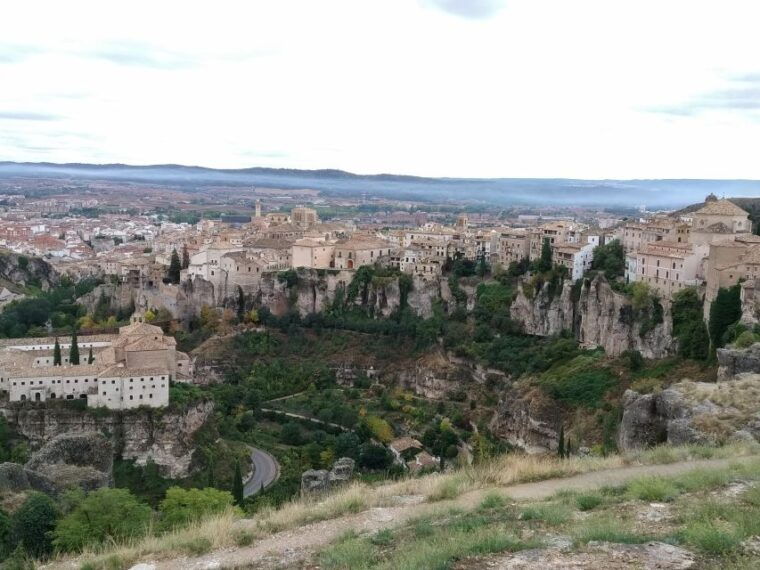 cuenca-nighttime-highlights-walking-tour-in-spanish