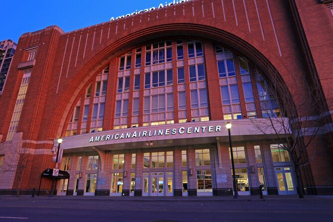 dallas-mavericks-basketball-game-at-american-airlines-center