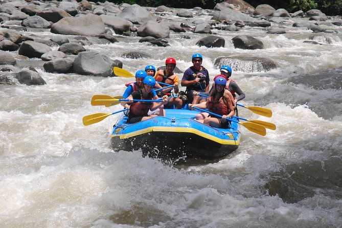 day-trip-to-pacuare-river-rafting-class-iii-iv-from-san-jose