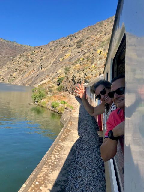 douro-tour-with-train-walking-picnic-and-wines