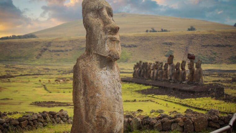 easter-island-moai-full-day-private-tour
