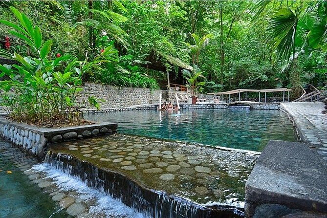 ecotermales-hot-springs-arenal-volcano-full-day-from-san-jose