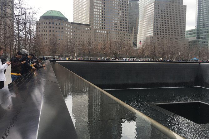 edge-observation-911-memorial-museum-or-statue-of-liberty-cruise