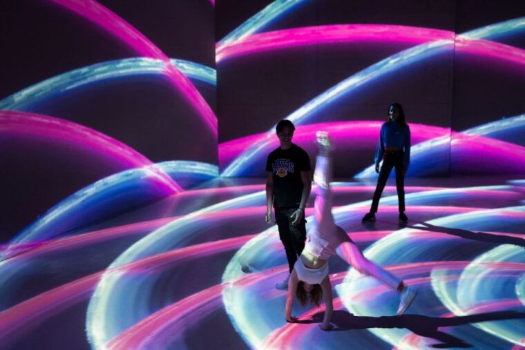 eindhoven-motion-experience-light-art-playground-ticket