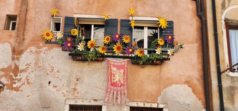 family-friendly-treasure-hunt-photos-tour-for-kids-in-venice