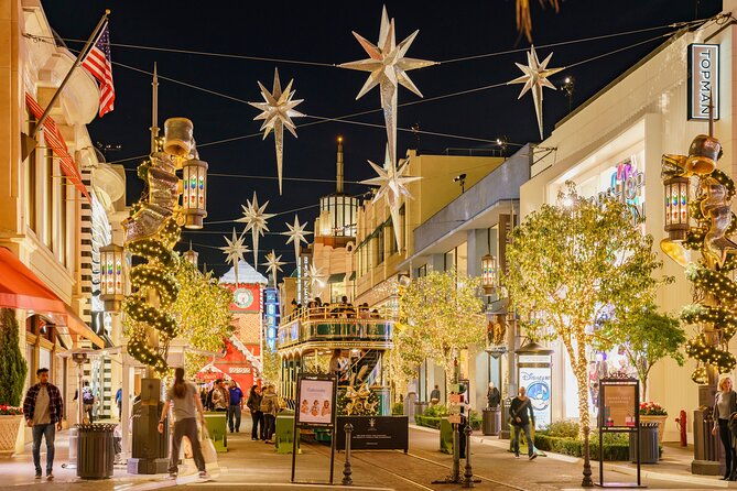 festive-los-angeles-a-christmas-walking-tour