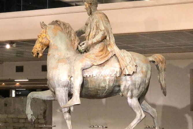 from-civitavecchia-train-station-to-the-center-of-the-art-and-history-of-rome