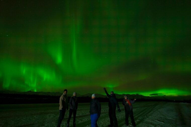 from-fairbanks-northern-lights-aurora-tour-with-photography