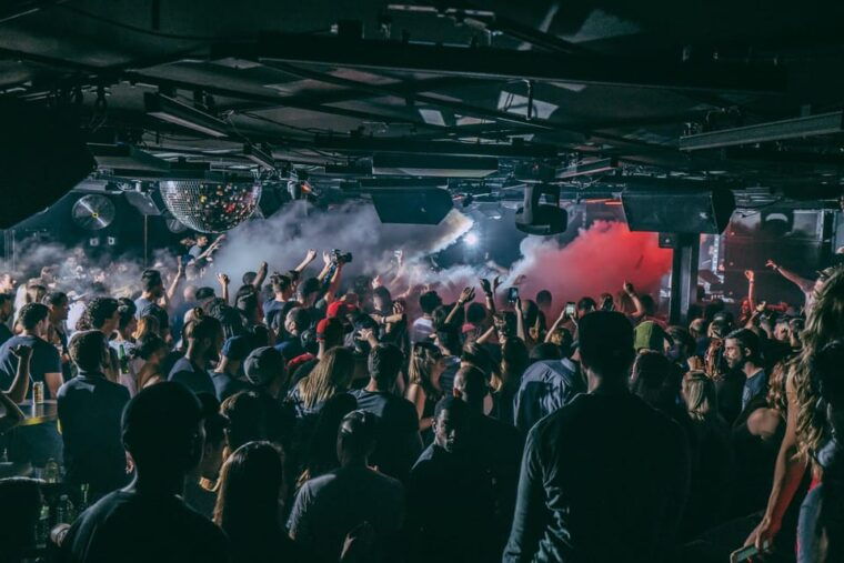 from-lagos-albufeira-nightlife-party-tour