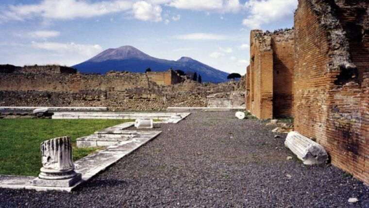 from-naples-to-pompeii-and-vesuvius