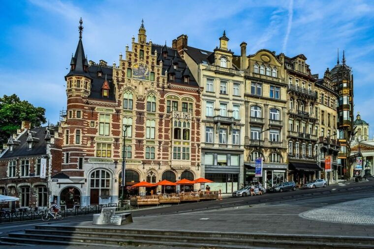 from-paris-brussels-christmas-market-city-tour-chocostory