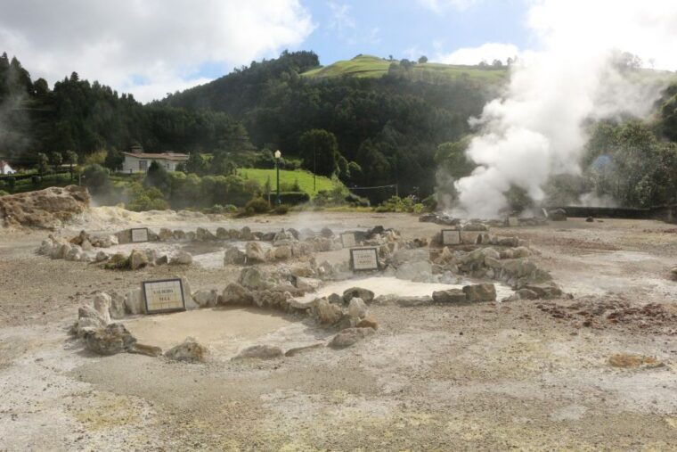 from-ponta-delgada-furnas-lake-shore-4x4-guided-day-trip