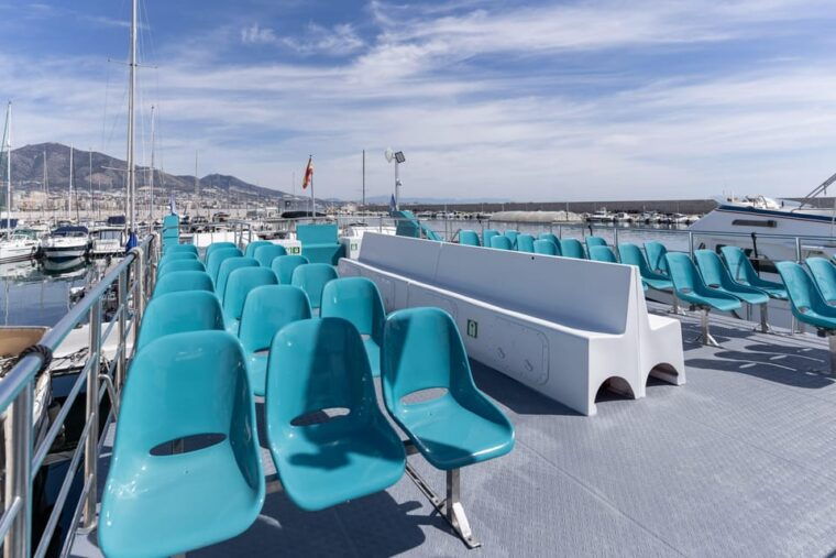 fuengirola-catamaran-tour-to-spot-dolphins