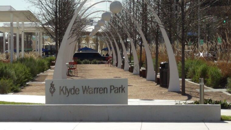 full-day-small-group-tour-of-dallas-the-jfk-assassination