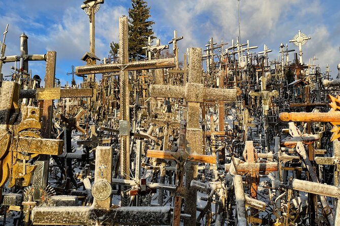 full-day-tour-to-the-hill-of-crosses-and-rundale-palace-in-latvia-from-vilnius