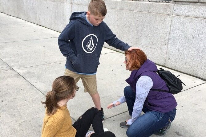 fun-city-scavenger-hunt-in-boulder-by-wacky-walks