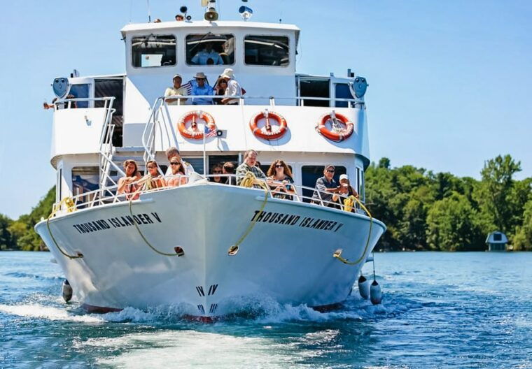 gananoque-1000-islands-cruise-with-boldt-castle-option