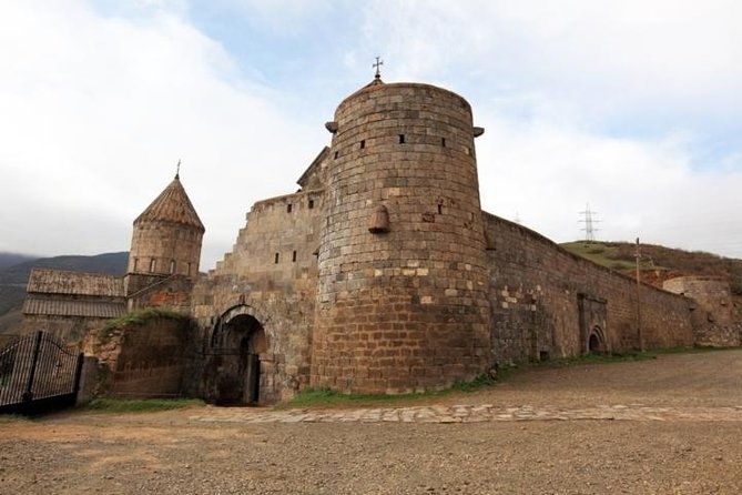garni-tatev-karahundj-zvartnots-echmiadzin-4-days-in-armenia-from-yerevan
