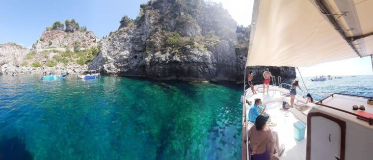 giardini-naxos-taormina-dolphin-watching-sunset-tour