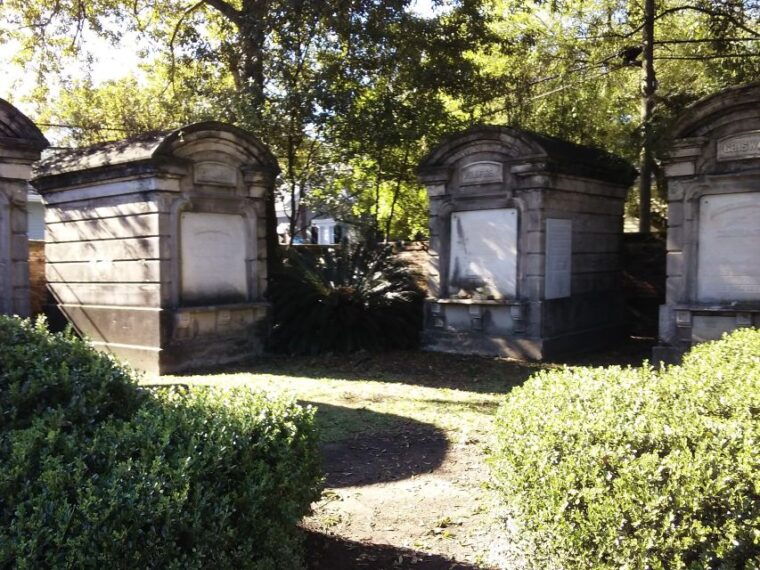 glamorous-garden-district-tour