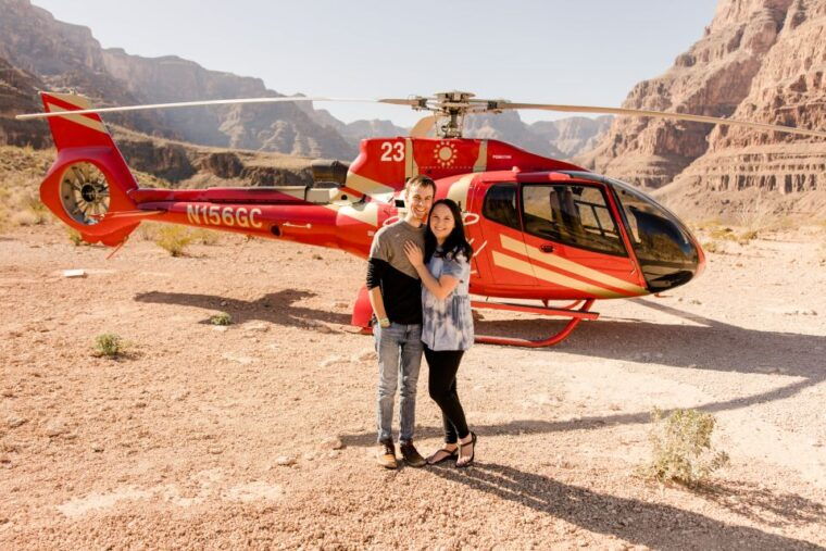 grand-canyon-helicopter-landing-tour-with-vegas-strip