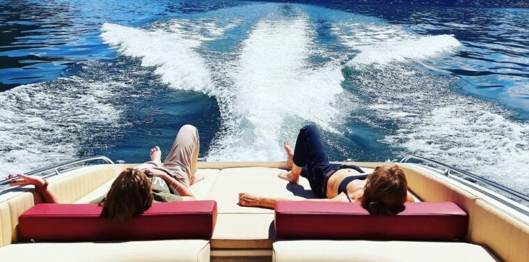 grand-tour-on-luxury-speedboat-at-lake-como