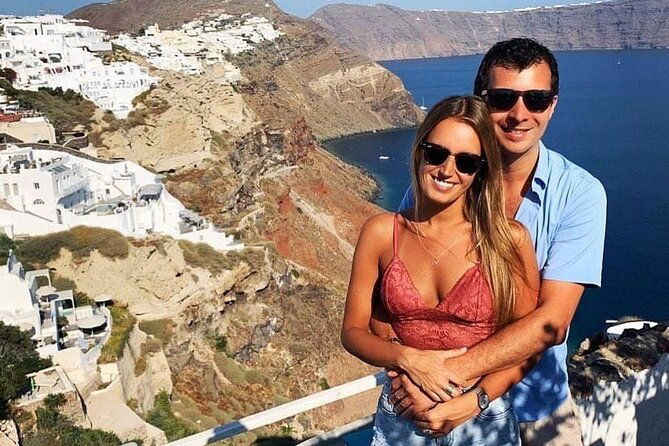 honeymoon-private-santorini-luxury-guided-tour