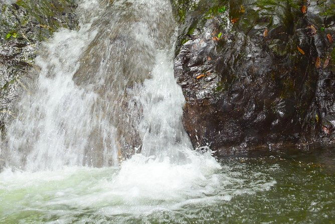 horseback-riding-and-natural-swimming-pools-jaco-beach