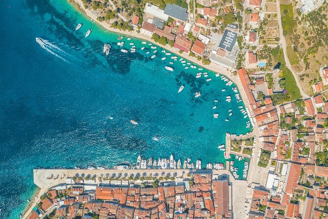 hvar-and-red-rocks-private-boat-tour-from-split-or-trogir