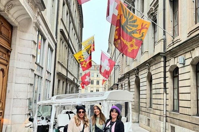 immersion-in-the-geneva-vineyards-by-tuktuk-with-tasting