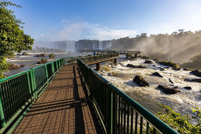 itaipu-dam-bird-park-iguassu-falls-brazilian-side-from-puerto-iguazu-hotels