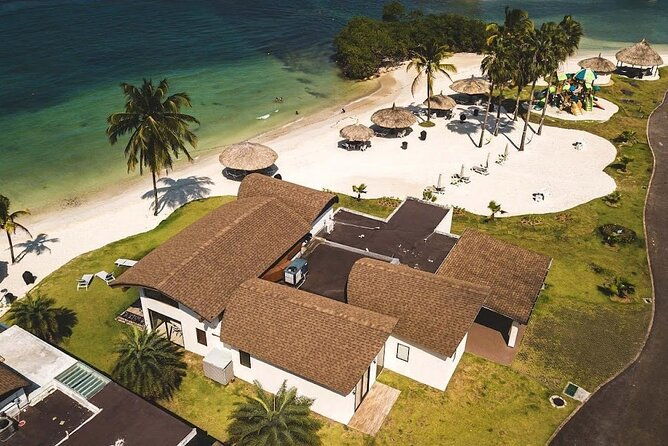 jewel-of-the-caribbean-playa-escondida-private-day-tour