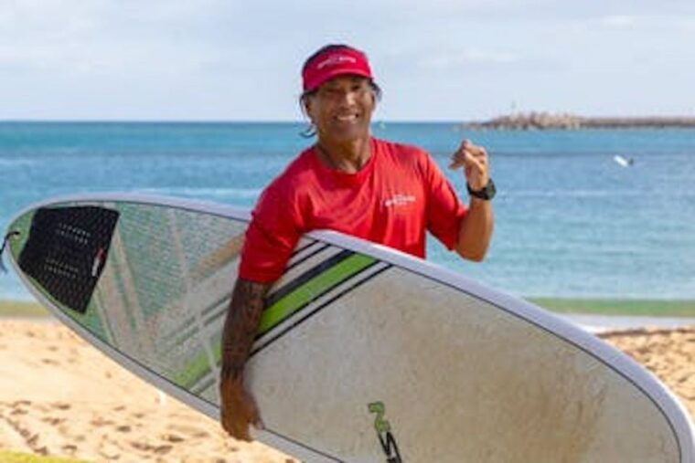 kalapaki-beach-surfing-lesson-with-kauai-beach-boys