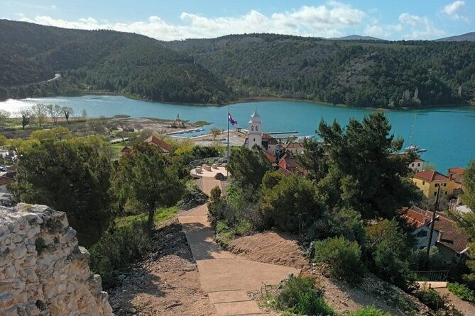 krka-waterfalls-lake-cruise-skradin
