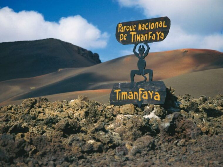 lanzarote-full-day-bus-tour-with-scenic-views