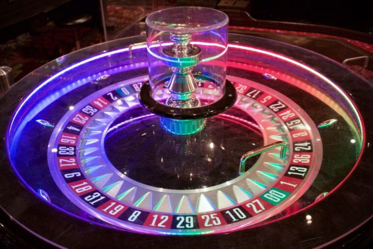 las-vegas-casino-gambling-class-at-the-plaza-hotel-casino