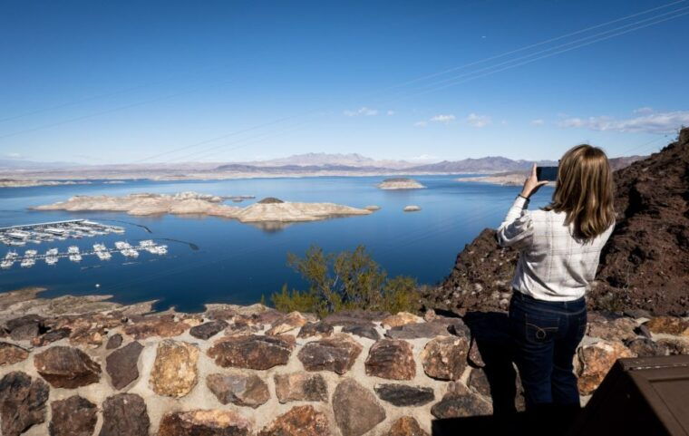 las-vegas-hoover-dam-tour-with-american-style-hot-breakfast