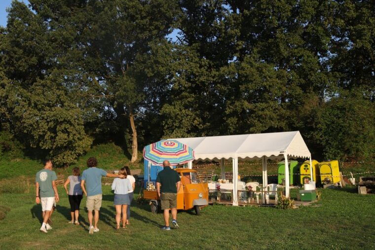lazise-beekeeping-farm-tour-and-tasting-experience