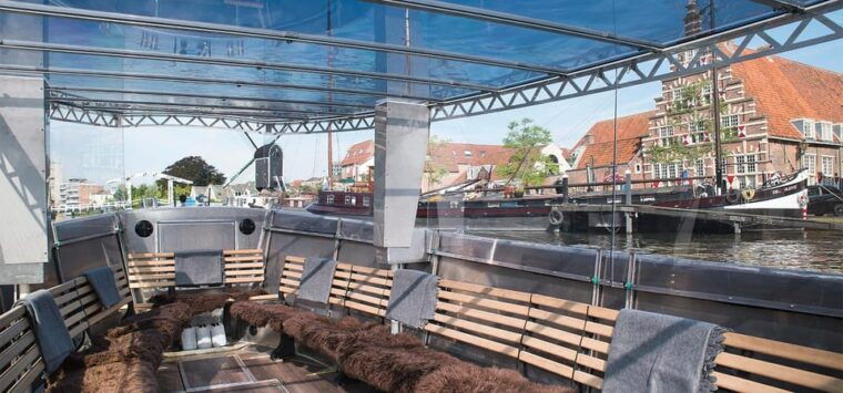 leiden-cruise-through-the-historic-city-center-with-guide
