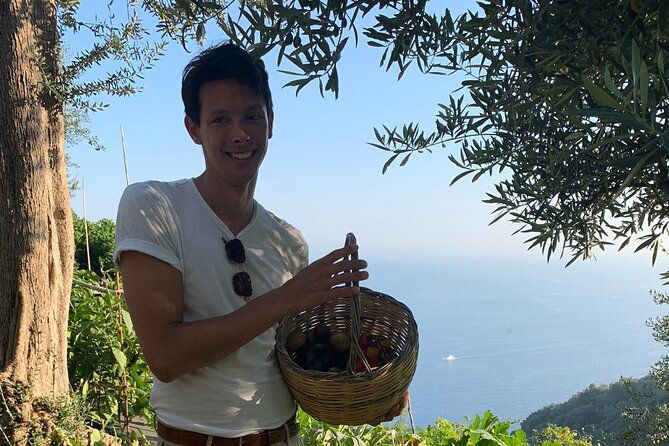 lemon-sea-food-cooking-class-at-locals-home
