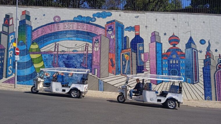 lisbon-old-town-with-street-art-highlights