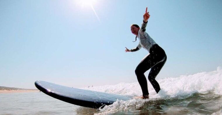 lisbon-surf-or-bodyboard-and-wine-tasting