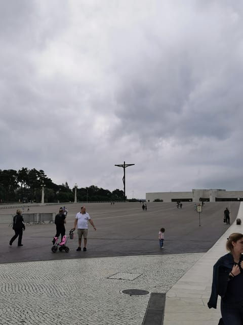 lisbon-to-fatima-nazare-and-obidos-private-full-day-tour