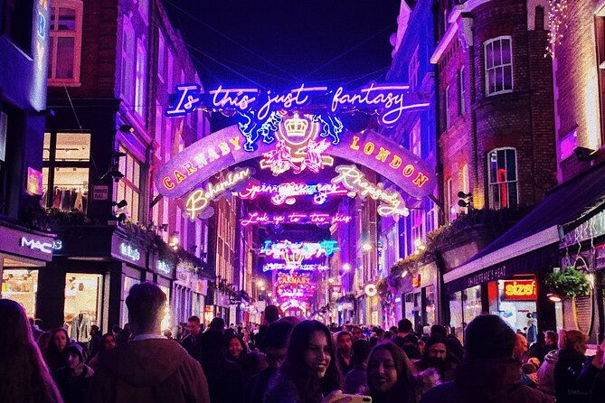 london-by-night-walking-tour-with-christmas-lights