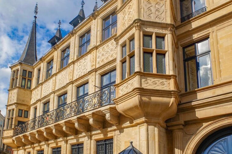 luxembourg-city-walking-tour-with-optional-wine-tastings