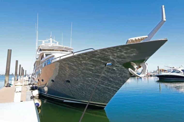 luxurious-private-yacht-trilogy
