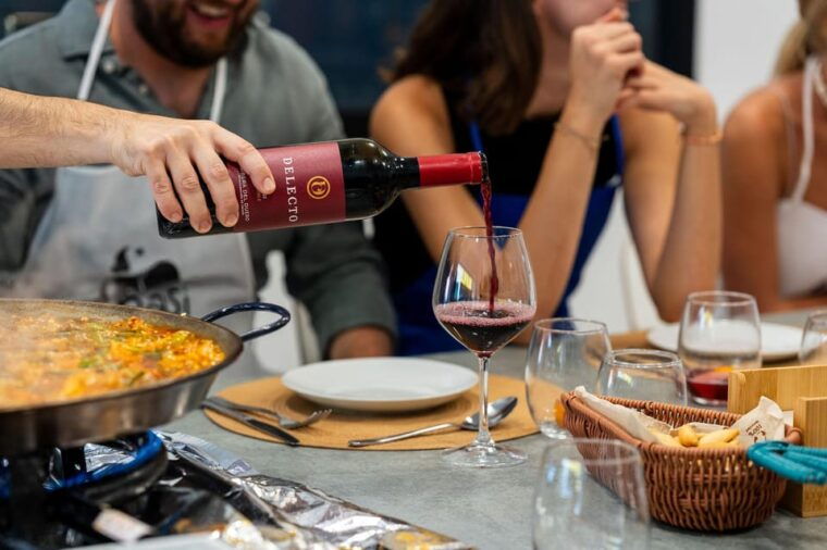 malaga-spanish-cooking-workshop-with-paella-and-sangria