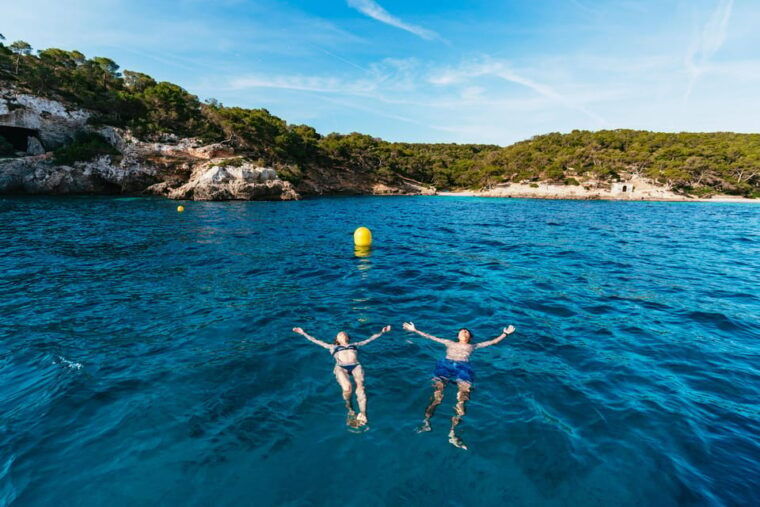 mallorca-midday-or-sunset-sailing-with-snacks-and-open-bar