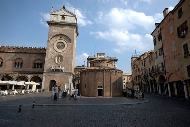 mantova-city-center-and-ducal-palace-3-hour-guided-tour