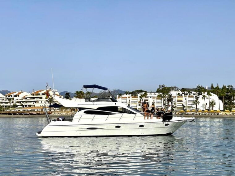 marbella-private-cruise-in-yacht